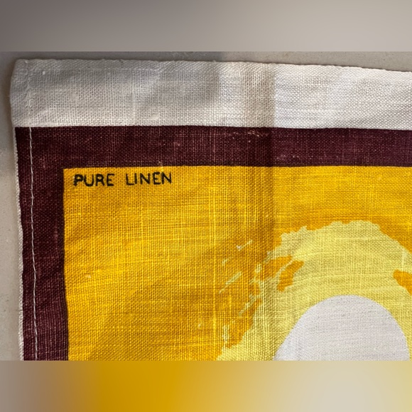 Kangaroos.  Australia. DESIGNED IN AUSTRALIA by Neil. Pure Linen. Fast Colours. - Picture 9 of 15